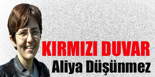 Kırmızı Duvar