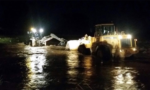 Milas'ta sele kapılan otomobildeki kadın öldü, koca kayıp 