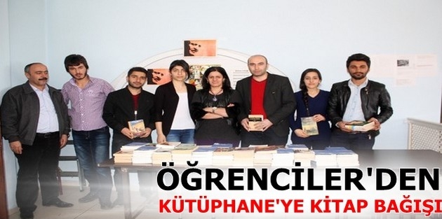 Öğrenciler'den Kütüphane'ye Kitap Bağışı