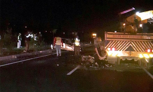 Salihli'de aynı yerde art arda iki kaza: 1 ölü, 5 yaralı