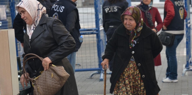 Soma maden faciası davasında duygusal anlar