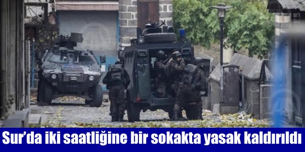 Sur’da iki saatliğine bir sokakta yasak kaldırıldı