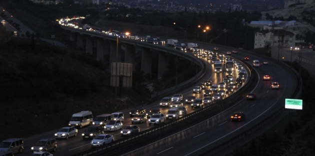 Tatilden dönüş çilesi devam ediyor