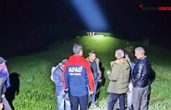 Hakkari’de yaylada mahsur kalan berivanlar ekipler tarafından kurtarıldı