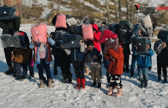 Yüksekova’da çocuklara mont ve ayakkabı yardımı...