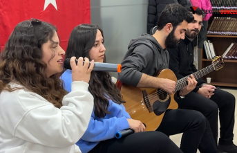 Yüksekova’da sınavlara hazırlanan öğrencilere...