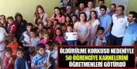 50 öğrenciye karnelerini öğretmenleri götürdü...