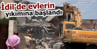 İdil'de evlerin yıkımına başlandı