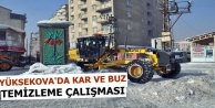 Yüksekova'da kar ve buz temizleme çalışması