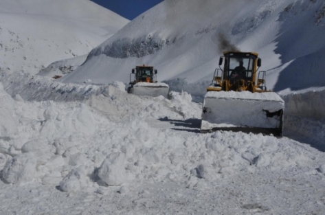 Van-Bahçesaray Yolu Ulaşıma Açıldı