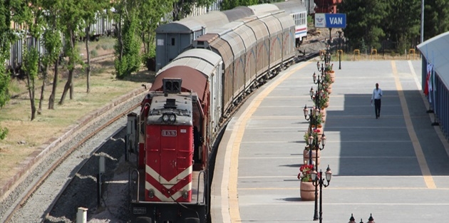 Van-Tebriz tren seferleri yeniden başladı