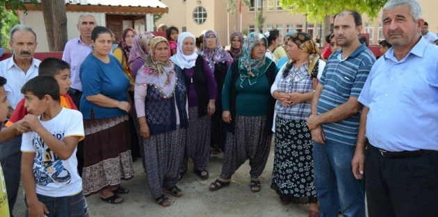 Velilerin okul yolu isyanı: Devlet bizim çocukları da taşısın