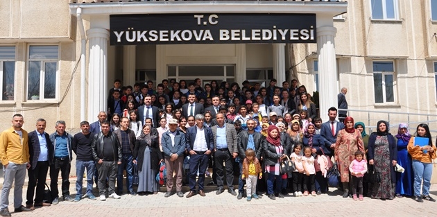 Yüksekova'lı öğrencilerden İstanbul,Ankara ve Düzce gezintisi