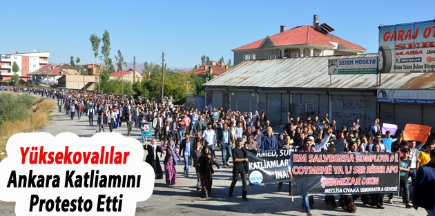 Yüksekovalılar Ankara Katliamını Protesto Etti